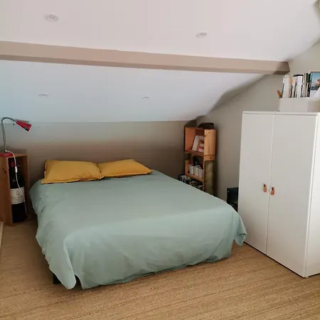 Casa de Férias Maison Calme Avec Piscine Proche De Bordeaux *