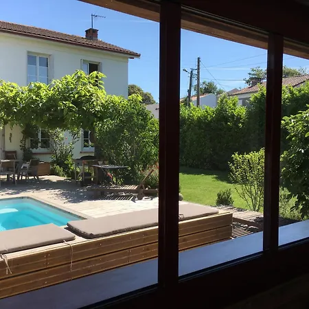 Maison Calme Avec Piscine Proche De Bordeaux *