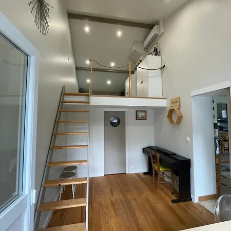 Casa de Férias Maison Calme Avec Piscine Proche De Bordeaux *