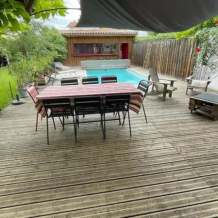 Maison Calme Avec Piscine Proche De Bordeaux Casa de Férias Le Bouscat